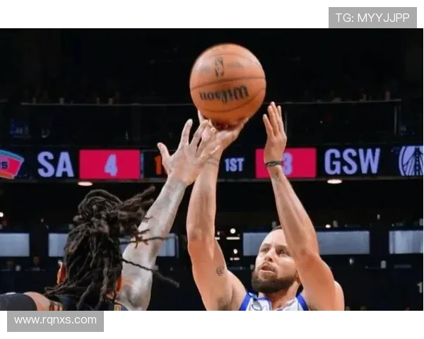 库里轰下46分率勇士末节逆袭战胜马刺上演惊险大逆转全程高潮